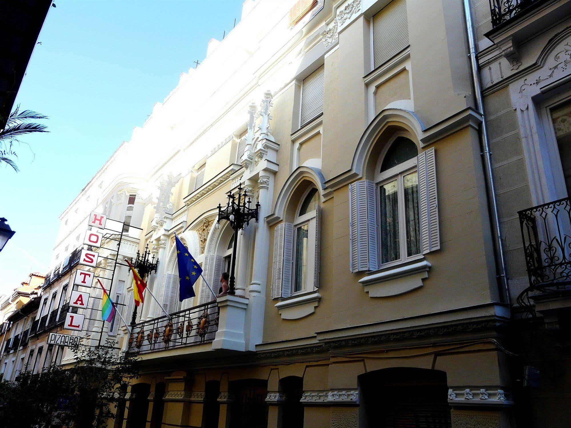 Hostal Goyal Pizarro Madrid Ngoại thất bức ảnh