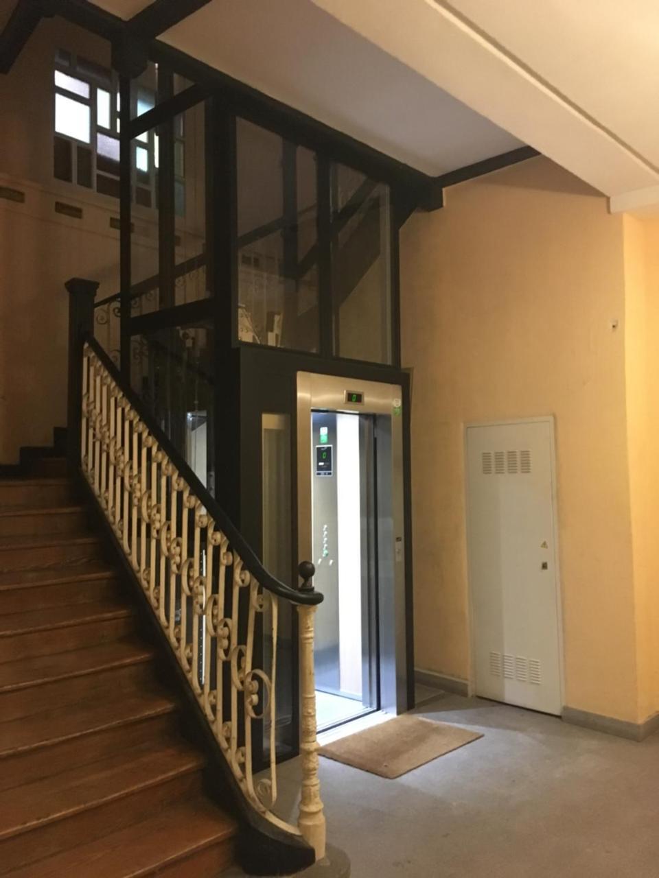 Hostal Goyal Pizarro Madrid Ngoại thất bức ảnh