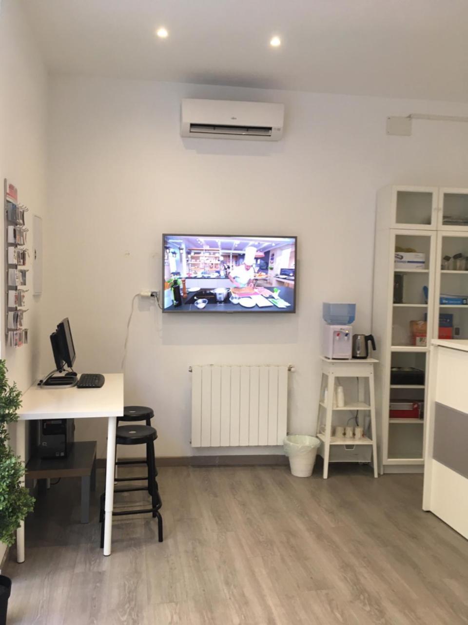 Hostal Goyal Pizarro Madrid Ngoại thất bức ảnh