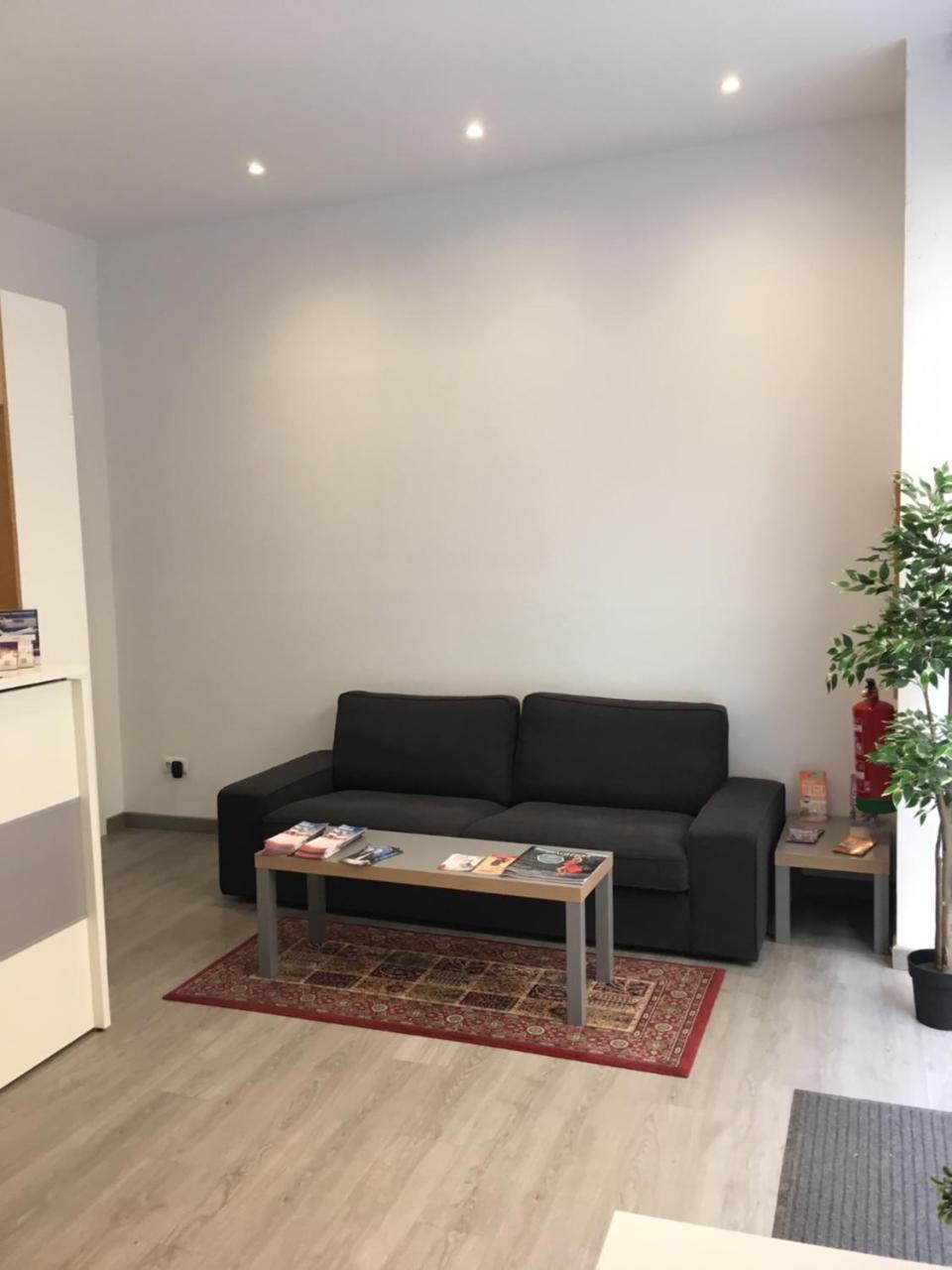 Hostal Goyal Pizarro Madrid Ngoại thất bức ảnh